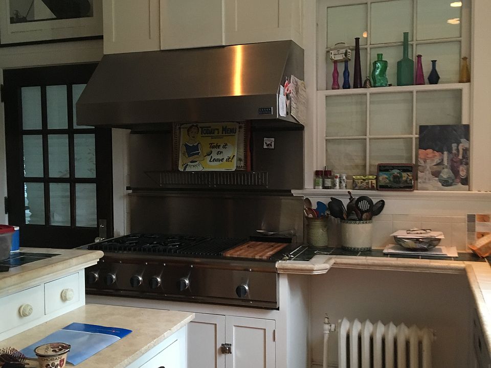1st image of 137 Evans Ave