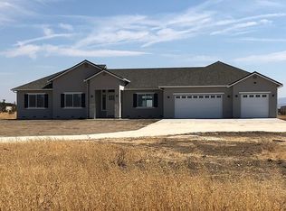 203 Rodriguez Ct, Hollister, CA 95023