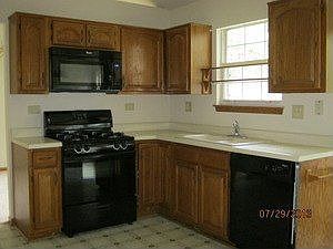 2nd image of 2094 Dublin Ln