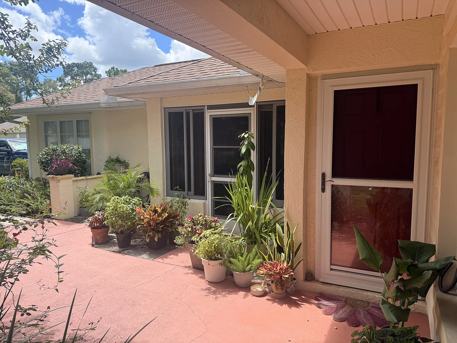 2 bed, 1070 sqft, $1,550 — Photo 4