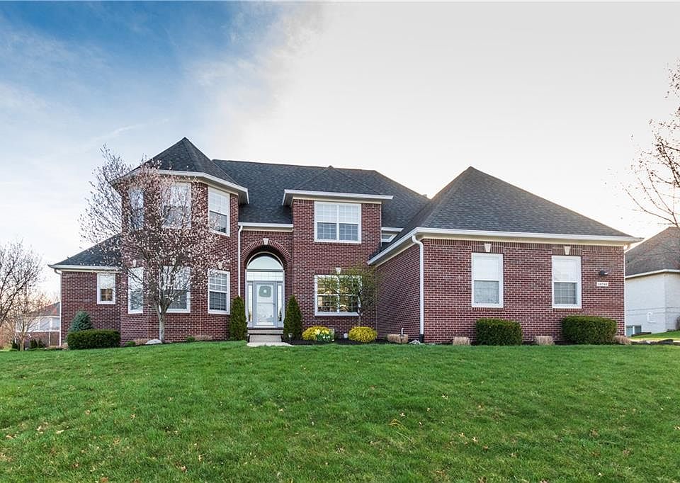 1st image of 16743 Oak Manor Dr