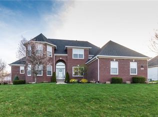 16743 Oak Manor Dr, Westfield, IN 46074