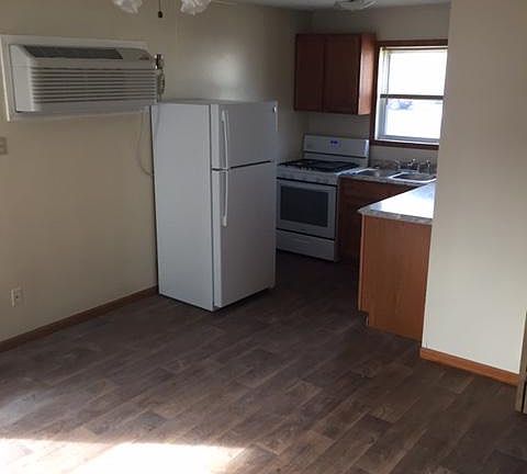 2nd image of 1504 S Joplin St APT A