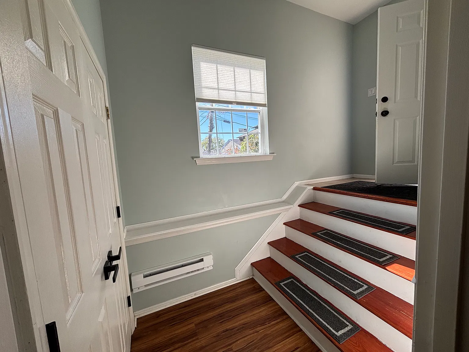 3 bed, 1250 sqft, $2,195 — Photo 4