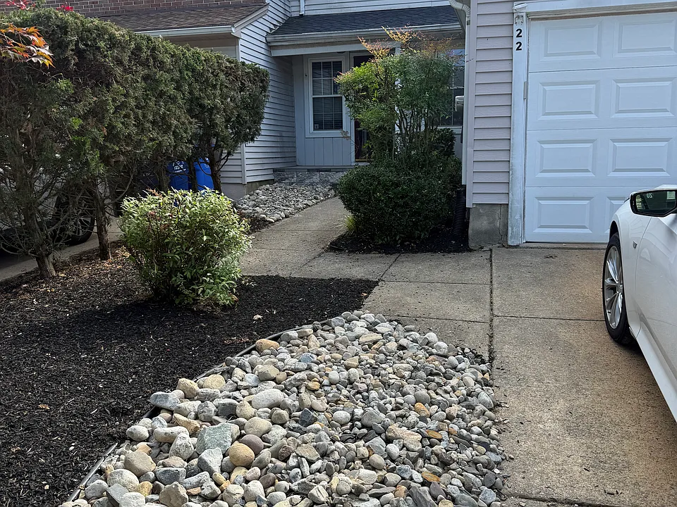22 Farnwood Rd