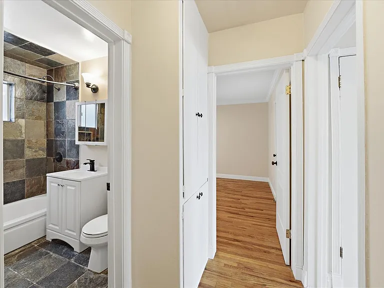 11719 Mayfield Ave #1 — Photo 16