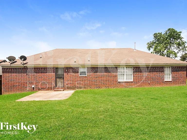 4596 Fontaine Pl — Photo 15