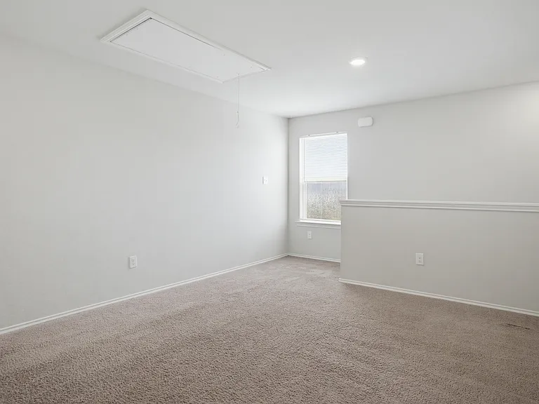 10803 Airmen Dr — Photo 15