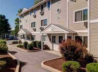 469 Pine Grove Dr, Brockton, MA 02301