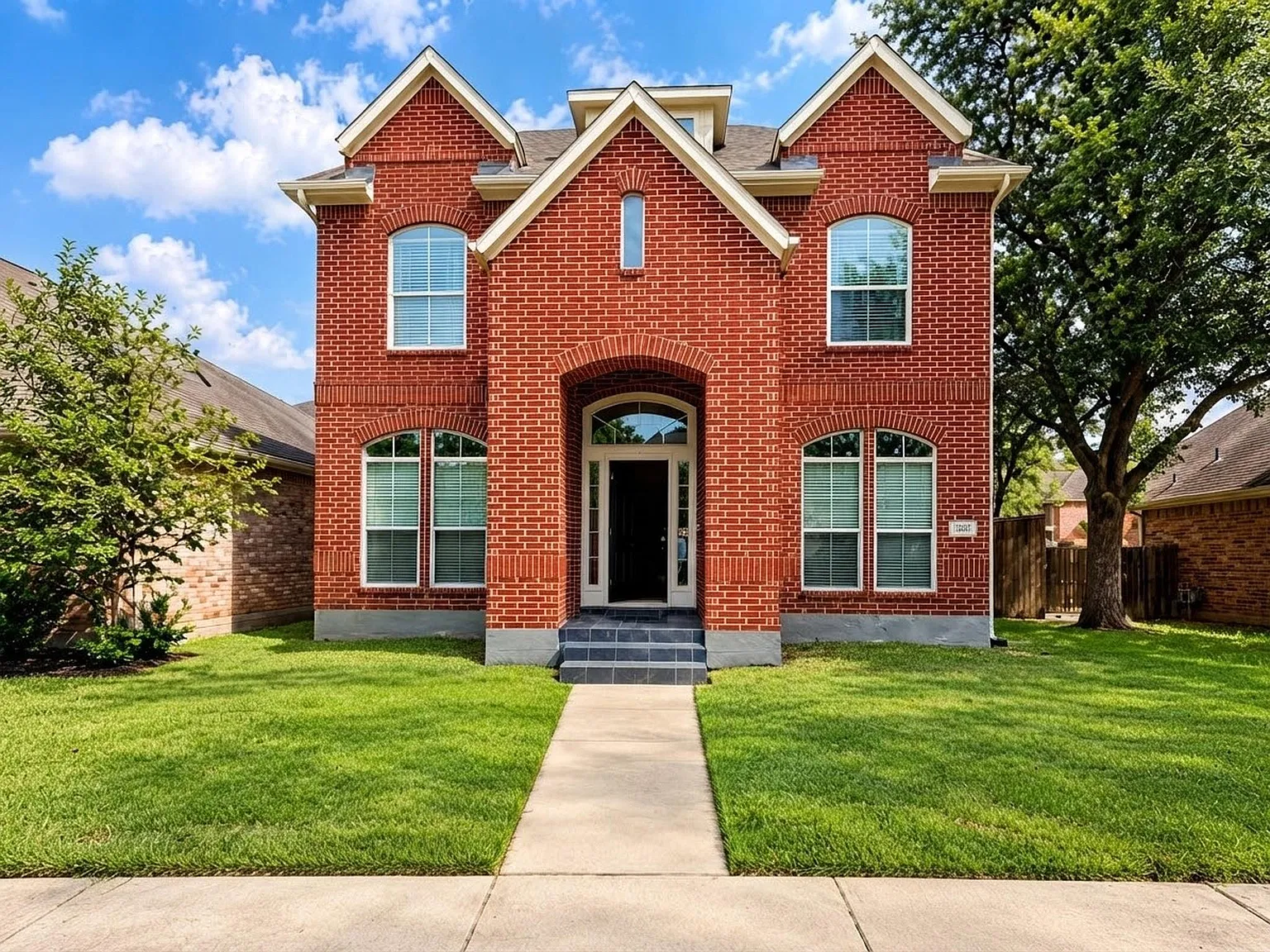 4 bed, 3.5 bath, 3048 sqft, $2,950 — Photo 1