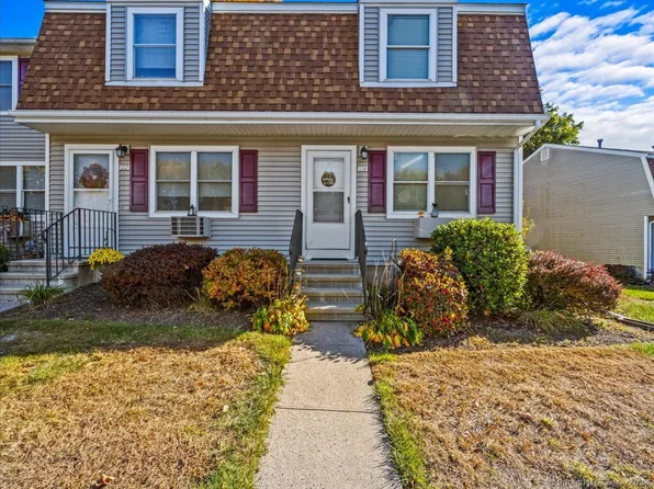114 Brentwood Drive #114, Wallingford, CT 06492