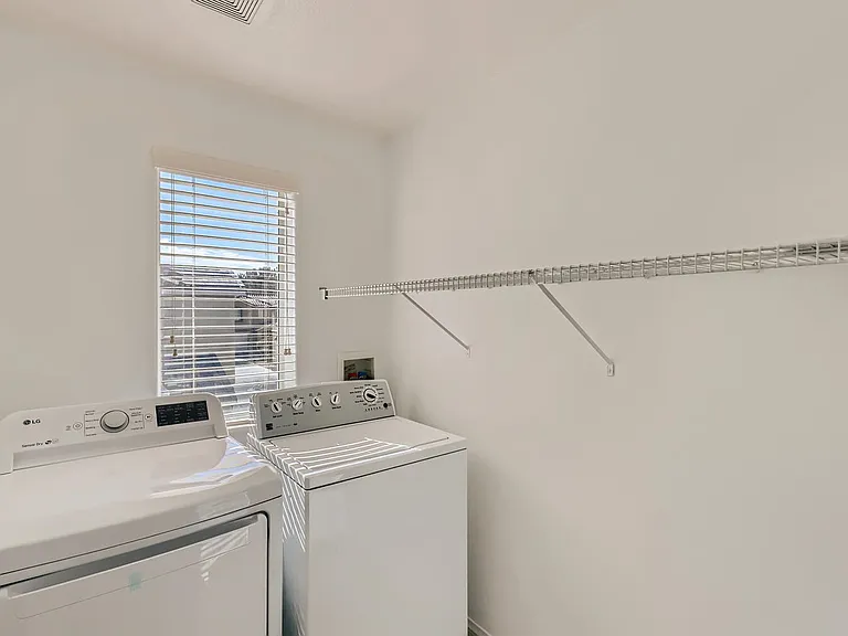 6384 Blue Twilight Ct — Photo 23