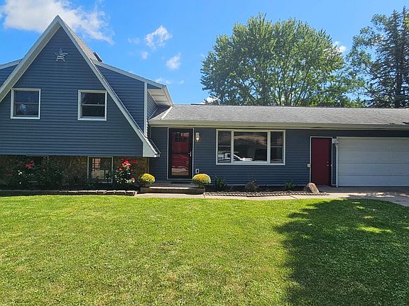 2nd image of 1529 Eisenhower Dr