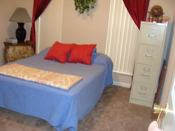 3rd image of 103 Twin Falls Dr