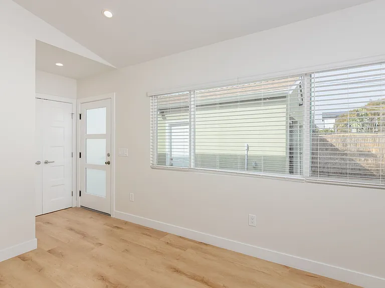 1619 S Ditmar St #2 — Photo 3