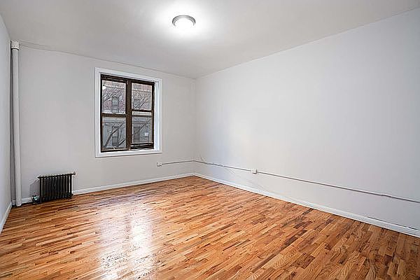 1st image of 235 E 121st St APT 4A