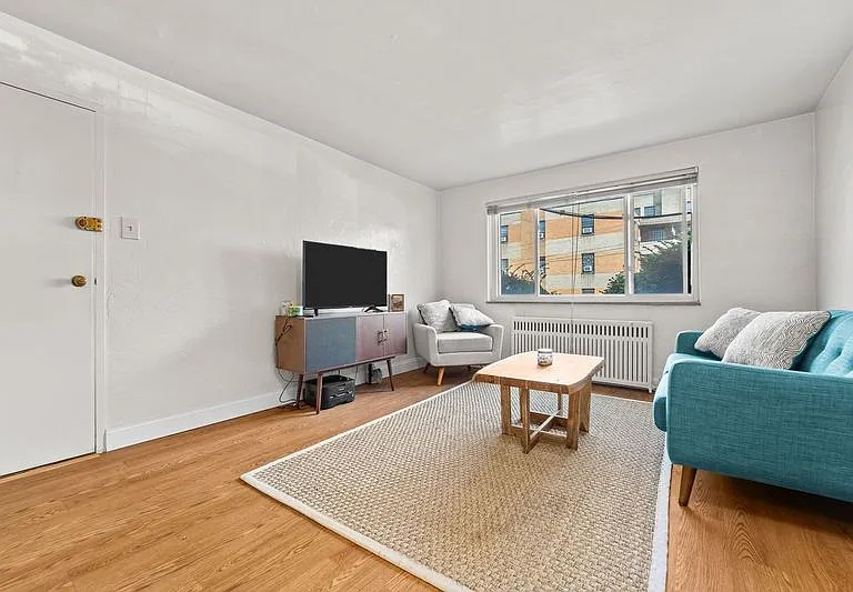 5552 Covode St #6 — Photo 3