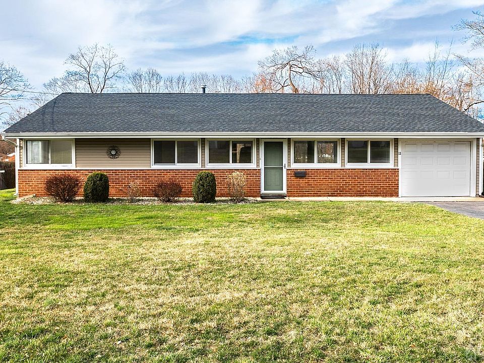 11 Dillon Rd, Kendall Park, NJ 08824 | Zillow