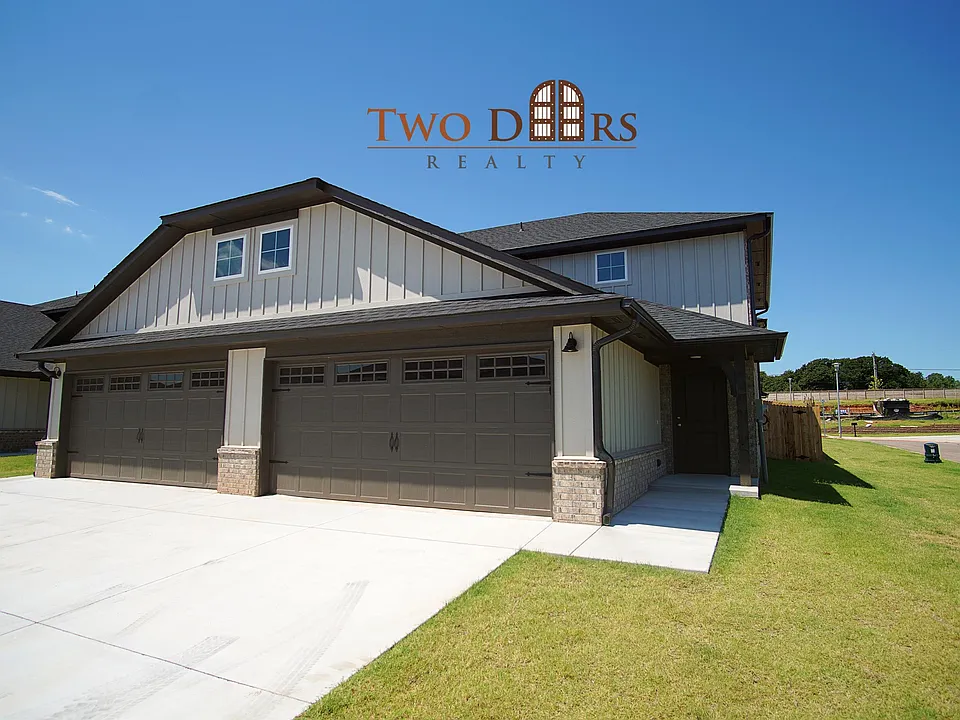 12011 Rhya Ln
