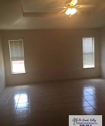 3rd image of 3267 Noble Dr
