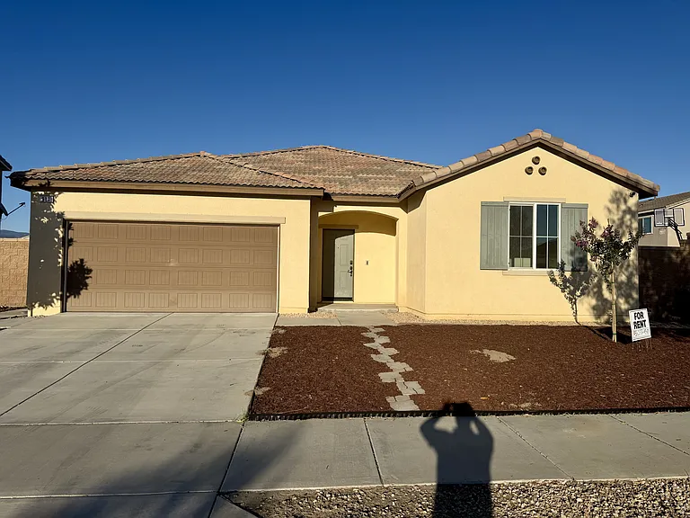 914 Haviture Way — Photo 1