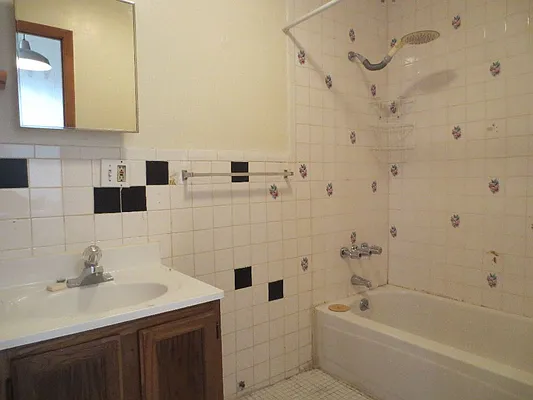 Rented by Parlor Real Estate Corp | media 21