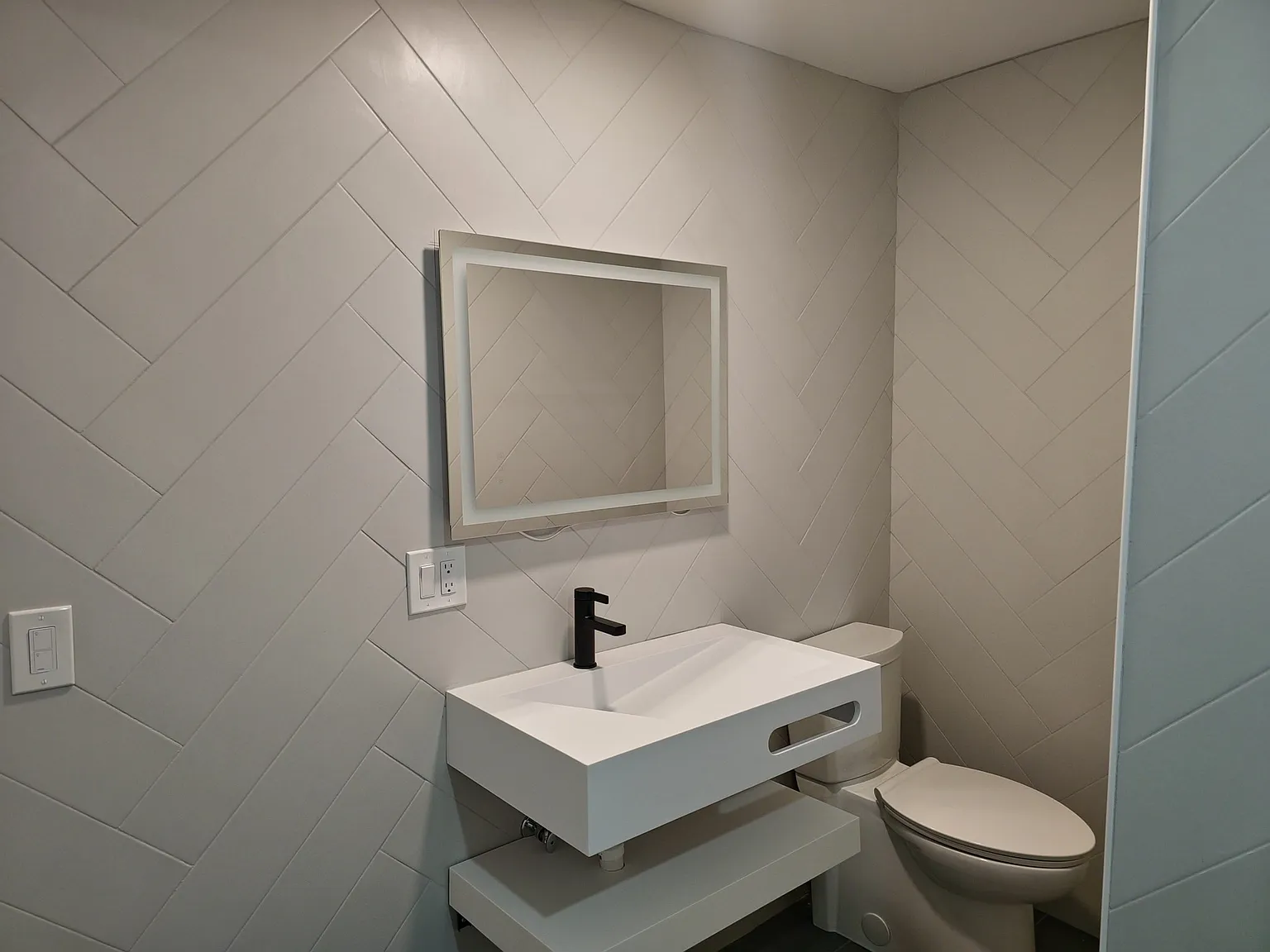 3 bed, 1140 sqft, $4,000 — Photo 4