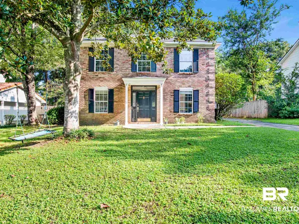 6620 Autumn Ridge Dr, Mobile, AL 36695