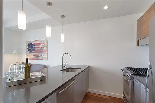 Rented by Space Marketing Shop | media 4