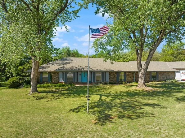 2405 Tall Oaks Trl, Edmond, OK 73025