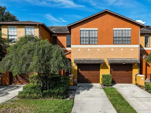 1025 Blackwater Dr, Zephyrhills, FL 33543