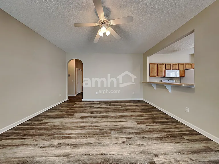 762 Bristol Way — Photo 5