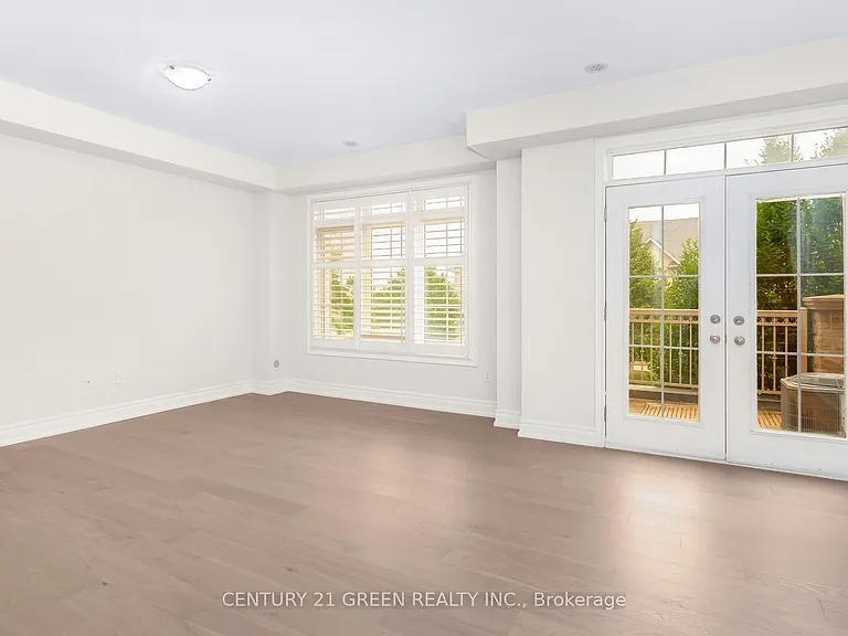 2427 Greenwich Dr — Photo 10