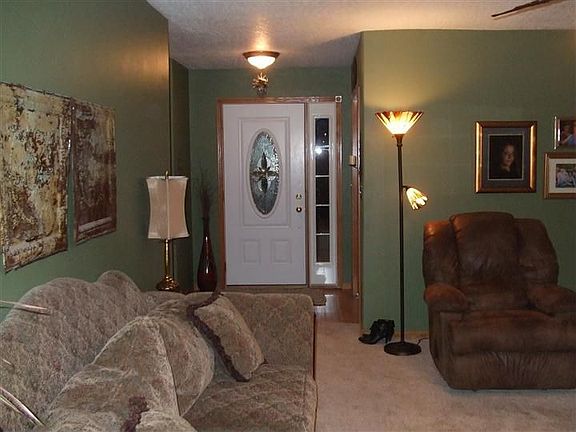3rd image of 4612 Fieldstone Ct