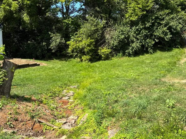 27 Old Nicholson Rd, Walton, KY 41094