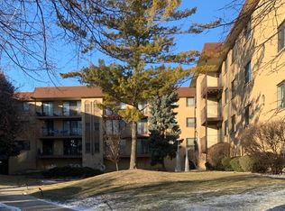 7100 W Cullom Ave UNIT 117, Norridge, IL 60706