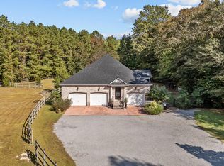 614 Scott Farm Ln, New Bern, NC 28562