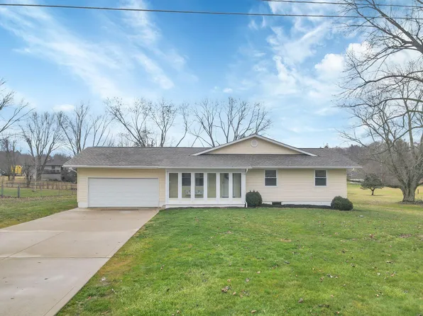 8351 Somerset Rd, Thornville, OH 43076