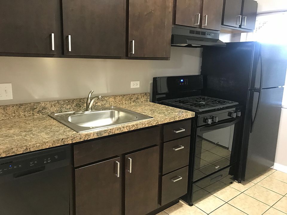 1st image of 1354 1/2 W Argyle St APT 1S