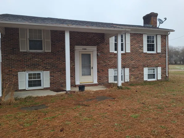 17900 Stage Rd, Barhamsville, VA 23011