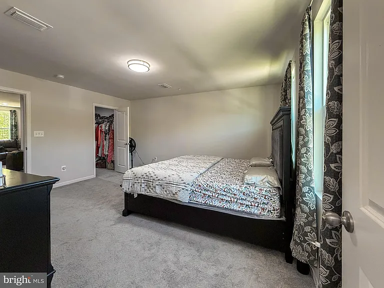 91 Goldspire Dr — Photo 28