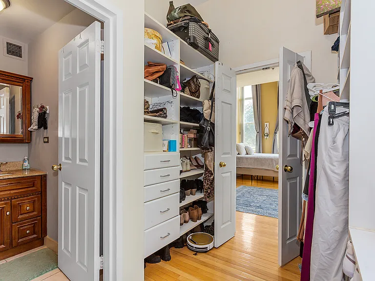 262 Main St #203 — Photo 16