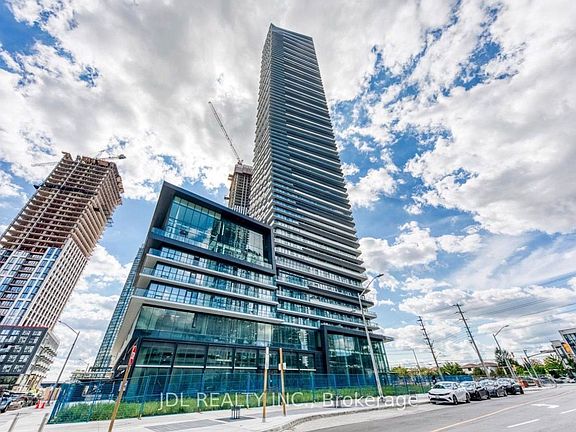 3rd image of 448 Burnhamthorpe Rd W #4102