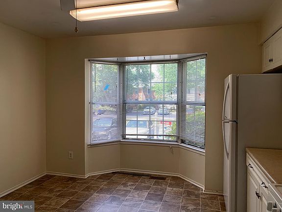 5th image of 7769 Hiawatha Ln