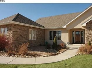 307 N Shores Cir, Windsor, CO 80550
