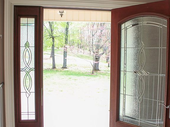 3rd image of 2741 New London Dr