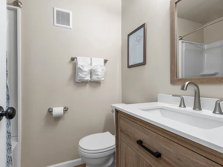 2703 N Helen St #2703 — Photo 10