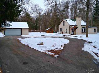 4200 Dublin Ave, Midland, MI 48642