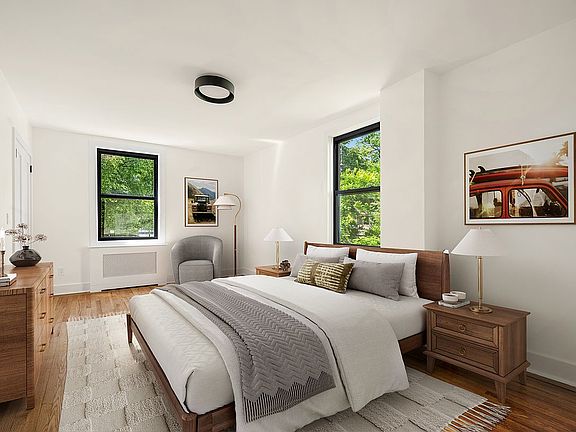 5th image of 800 E 17th St APT 1F