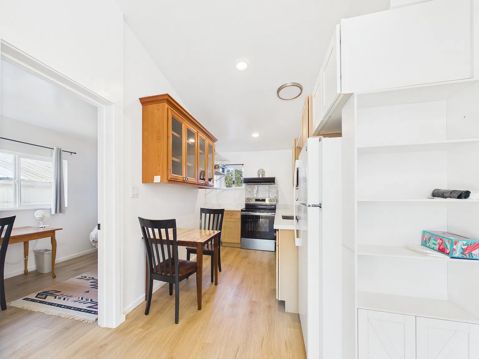 2 bed, 803 sqft, $1,800 — Photo 2